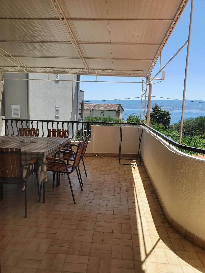 אומיס Apartments Karlo מראה חיצוני תמונה