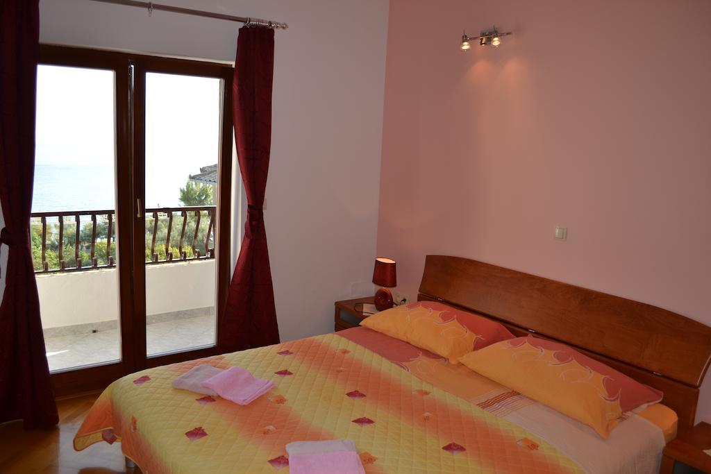 אומיס Apartments Karlo חדר תמונה