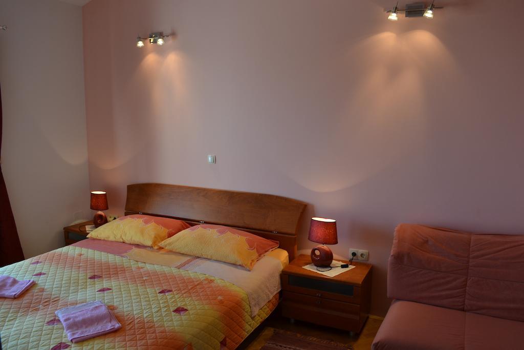אומיס Apartments Karlo חדר תמונה