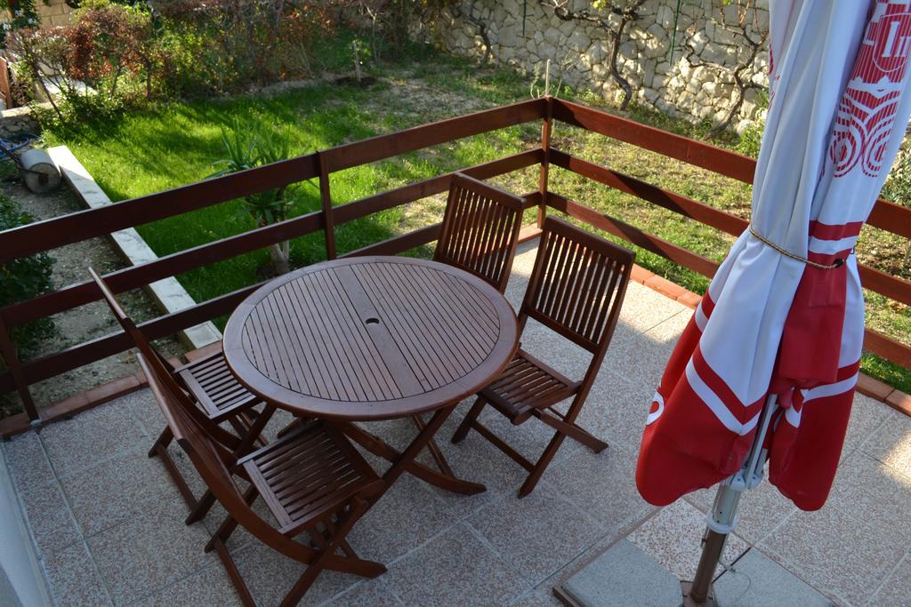 אומיס Apartments Karlo חדר תמונה