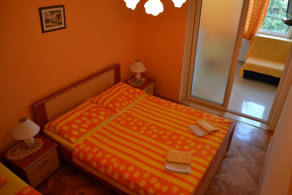 אומיס Apartments Karlo מראה חיצוני תמונה