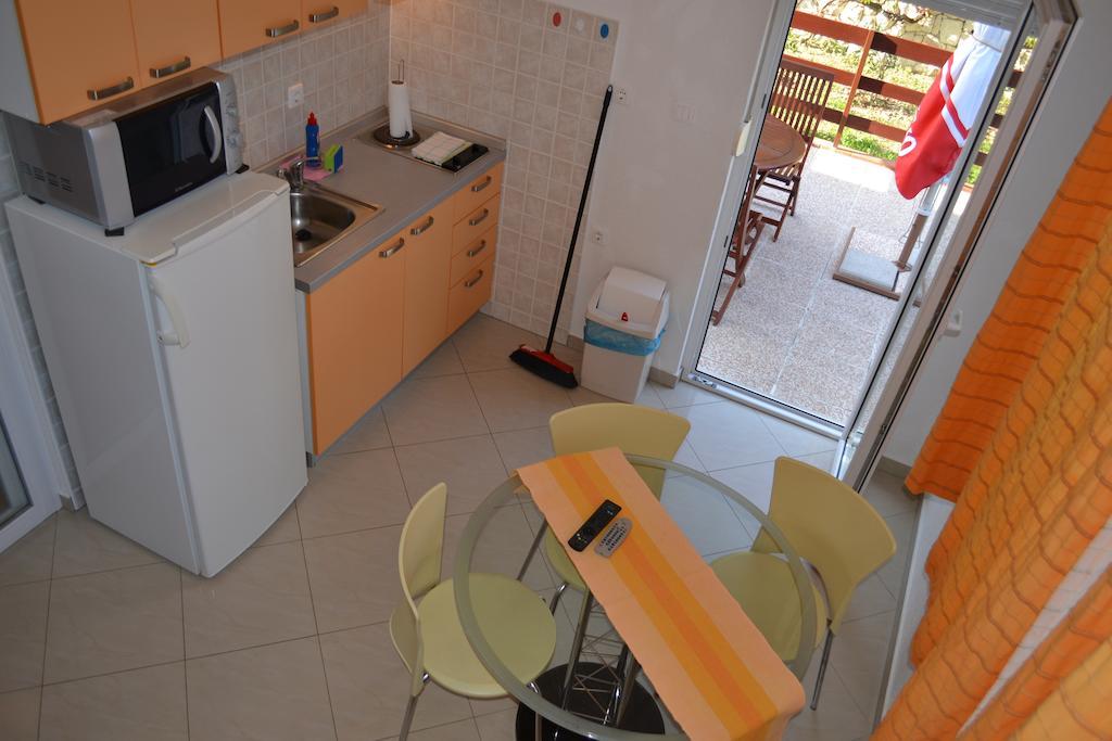 אומיס Apartments Karlo חדר תמונה